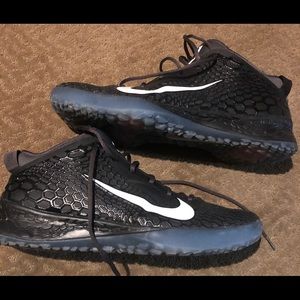 Mike Trout Nike turf baseball shoe
